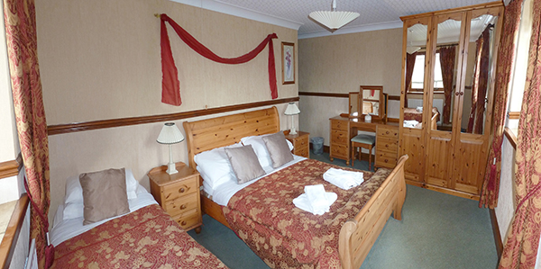 The master bedroom of Ashwood Lodge is fitted out with a double bed and ensuite shower room and enjoys fantastic views across the Tees valley. It also comes with an additional single bed for larger groups or to make it a family room.
